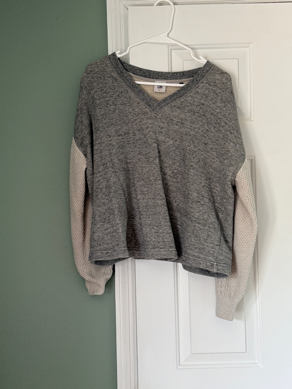CAbi Gray V-Neck Sweater with Cream Contrast Sleeves